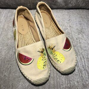 Women's J Crew Slip On Espadrille Flats Shoes Size 8.5 Beige Tropical Fruit